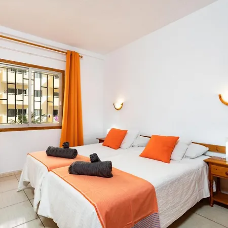 Angeles Los Cristianos (Tenerife)